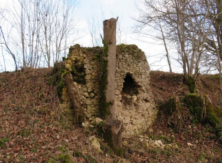 Ruine Schloss Justingen, Germany